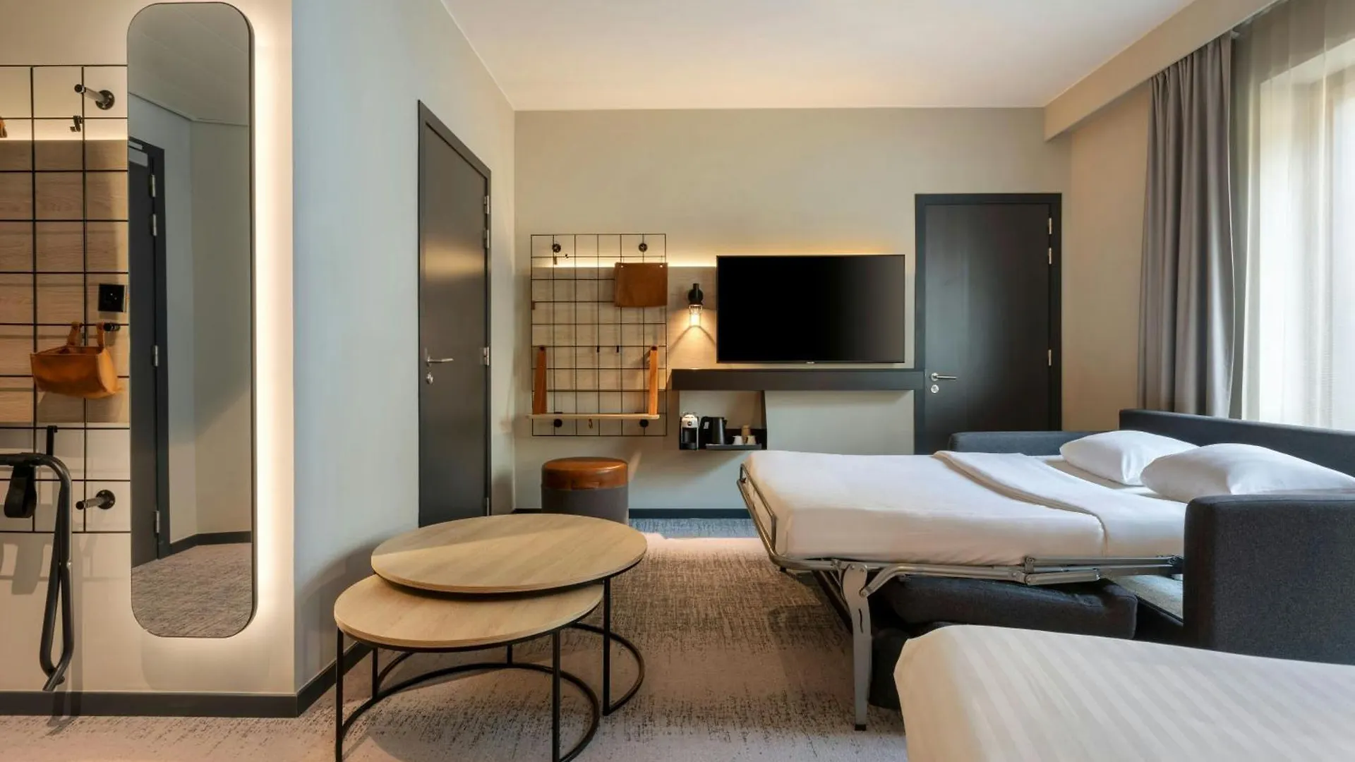 Moxy Brussels City Center