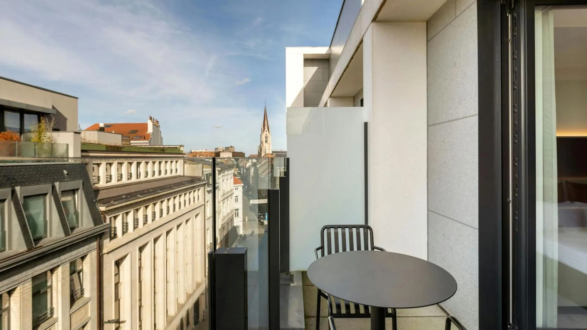 Moxy Brussels City Center 4*,  Belgien