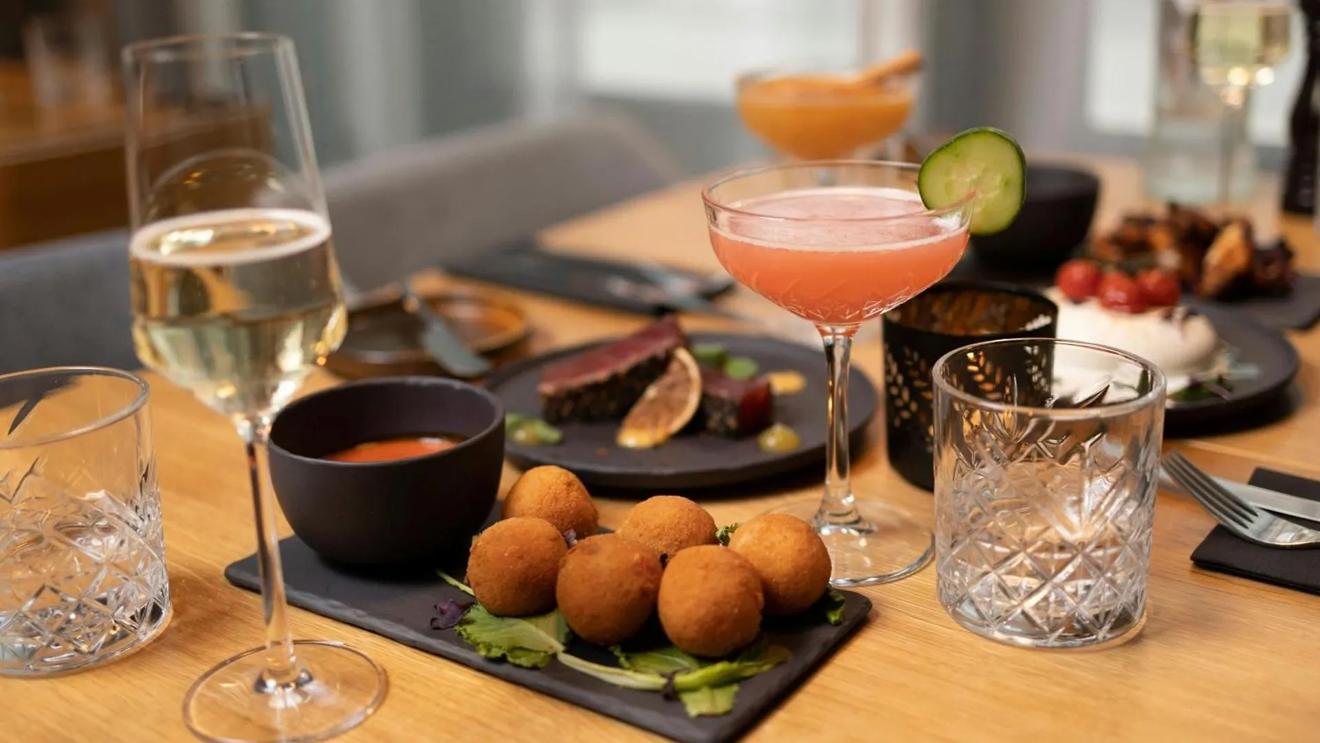 **** Hotel Moxy Brussels City Center Belgien